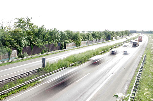 Laermschutzwand Autobahn